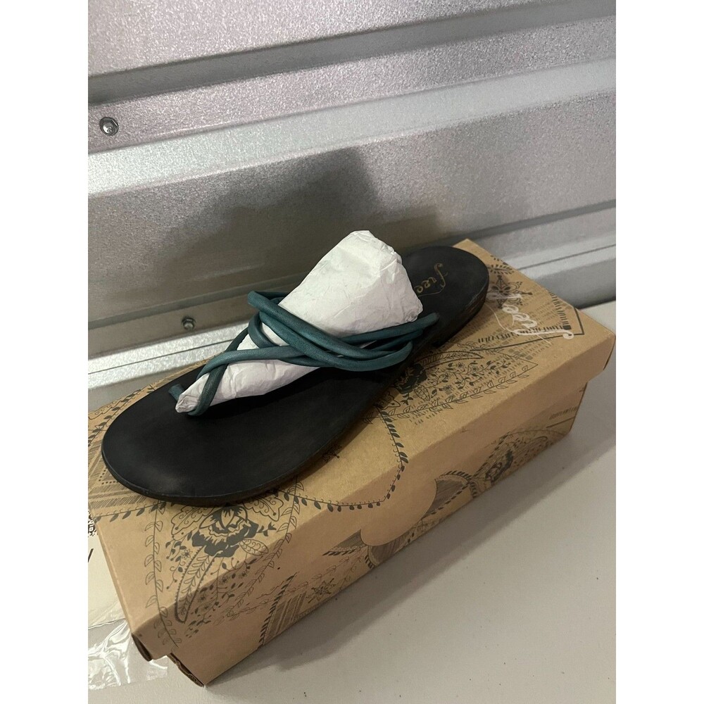 Free People Black Teal Leather Strappy Thong Sandals Size 38 EU/8 Made in‎ India